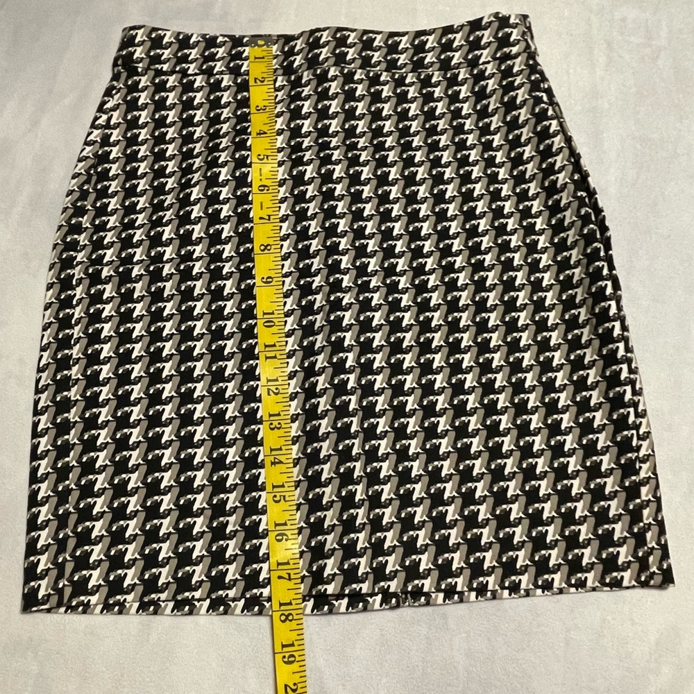 Banana Republic‎ women’s size 2P pencil skirt - Picture 2 of 11